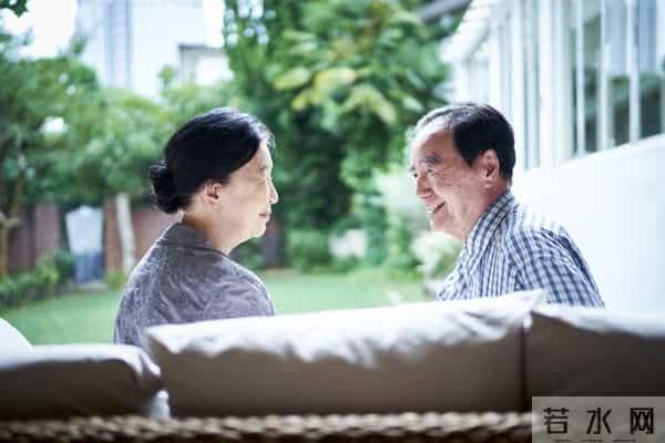 任何一个男性到了六十五岁后，还有对异性的爱慕和追求，就不会老