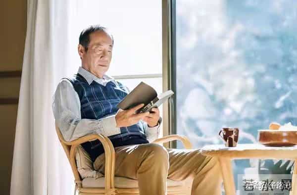 退休老人的告白-血泪教训，老了再有钱有闲，也别参加这3种活动！