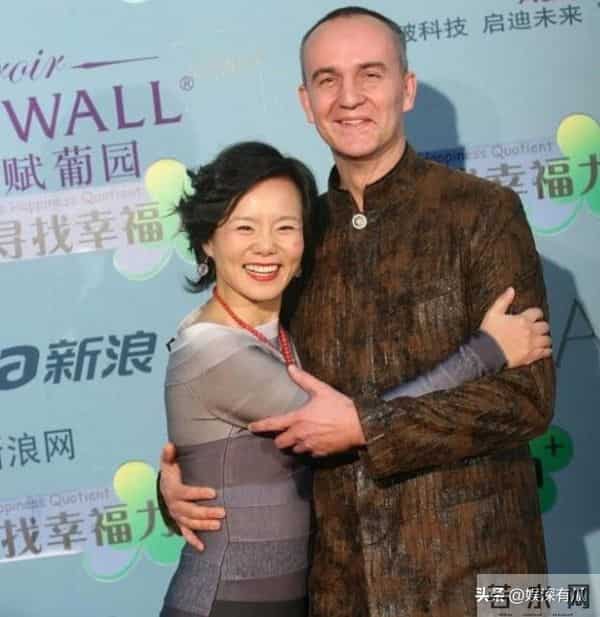 家花不如野花香？龚琳娜为挽回前夫送百件礼物，可惜难逃离婚结局