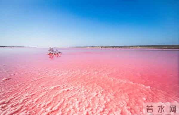 两性关系：搂着睡可以，亲嘴也行，但女人说的话，你敢全信吗？