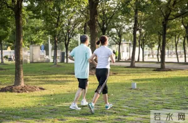 “新型婚姻关系”正在流行：男人乐意，女人很无奈，可怜的是孩子