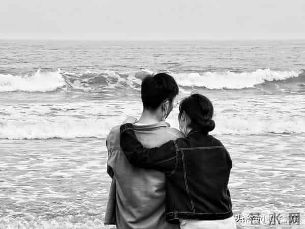 婚姻里，女人永远别共情男人，要做到“2个不”，否则得不偿失