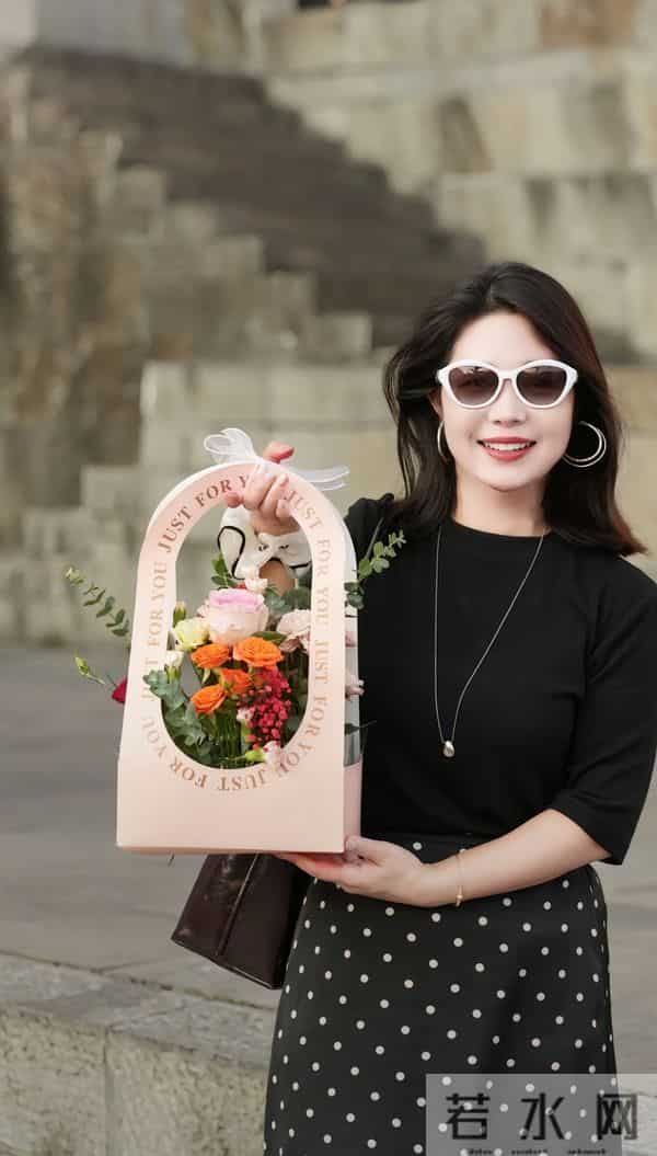 用一张照片证明你是热爱生活的人！网友哭喊：原来我丢失了我自己