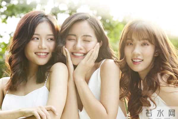 水瓶座人际和谐，12 月第三周事业财运稳涨，桃花悄悄来