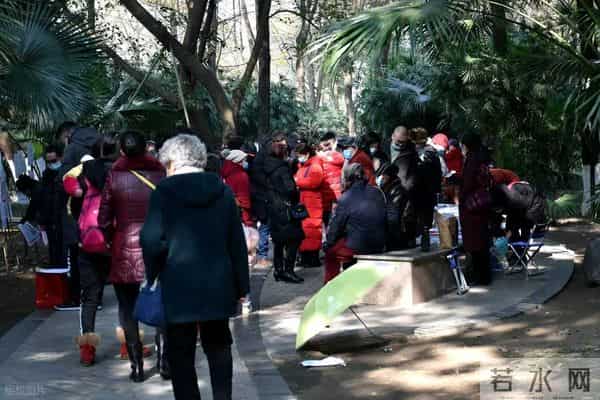 江苏29岁女子太邋遢相亲全失败 女子：谁愿娶我 我不要一分彩礼