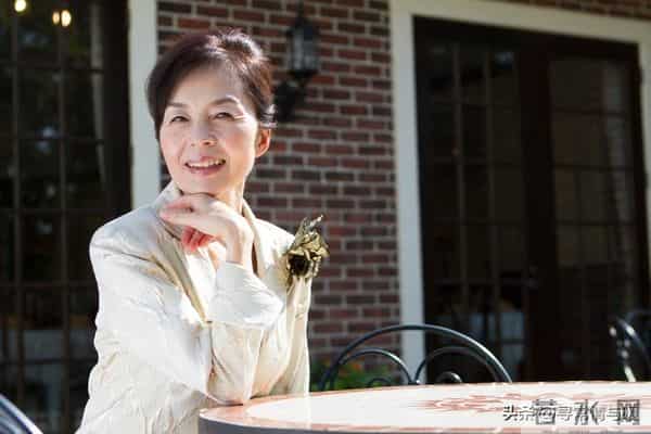 不管你信不信，女性过62岁后，基本都有如下10个现状！要学会接受