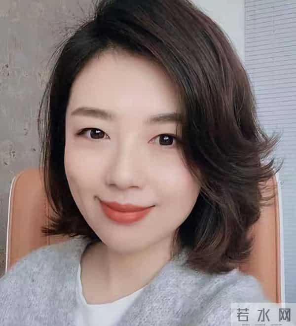 想“征服”一个中年女人，不要送礼，也不要打电话，而是这样