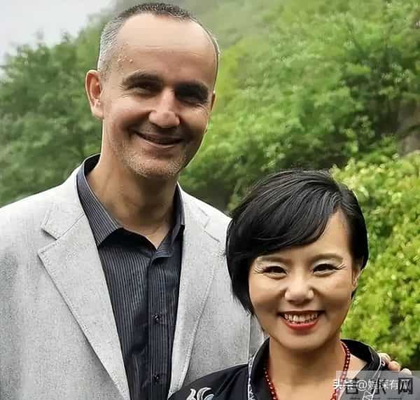 家花不如野花香？龚琳娜为挽回前夫送百件礼物，可惜难逃离婚结局