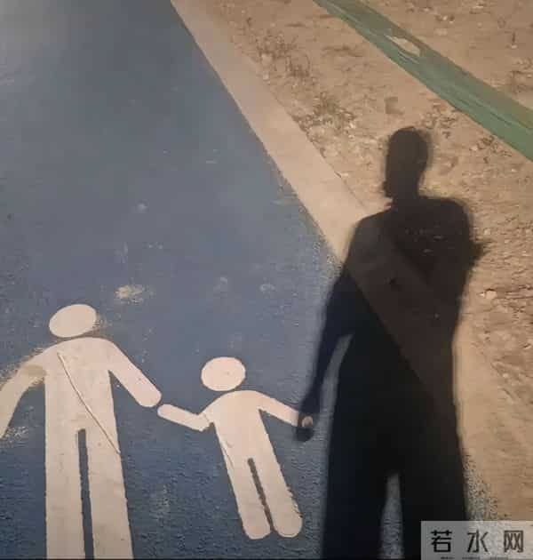 用一张照片证明你是热爱生活的人！网友哭喊：原来我丢失了我自己