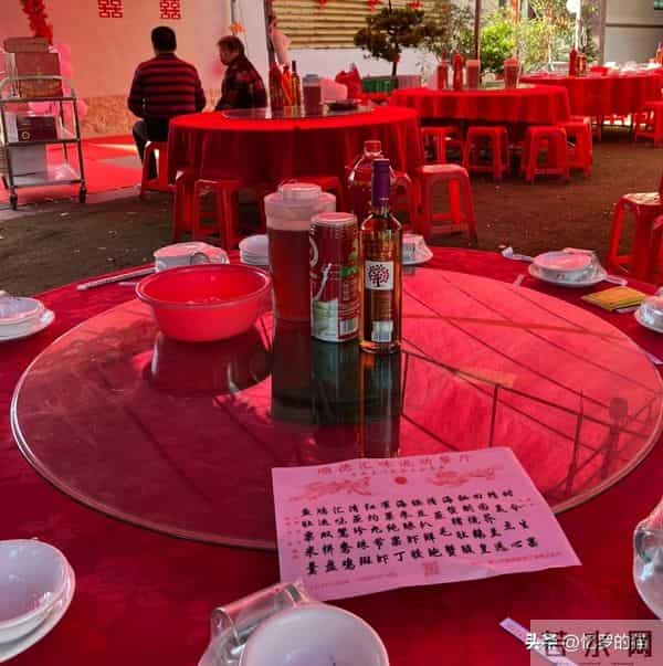 大姑姐远嫁三十年，回家一趟变卦了，她说：我也要在娘家盖新房子