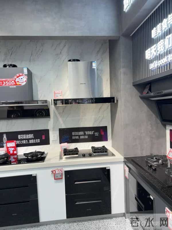 为什么油烟机明明没坏,但就是不吸烟?内行人:别再上赶着当韭菜