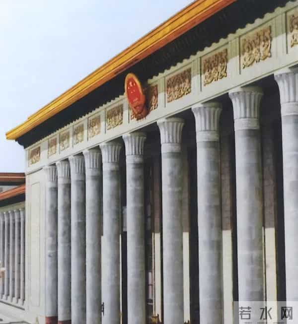 1958年,如何给大会堂的东门廊柱搬家:高23米的钢筋混凝土柱子