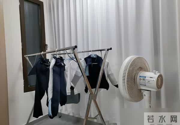 衣服这样晾晒,就等着生病吧,很多人不了解,还在坚持错误方法!