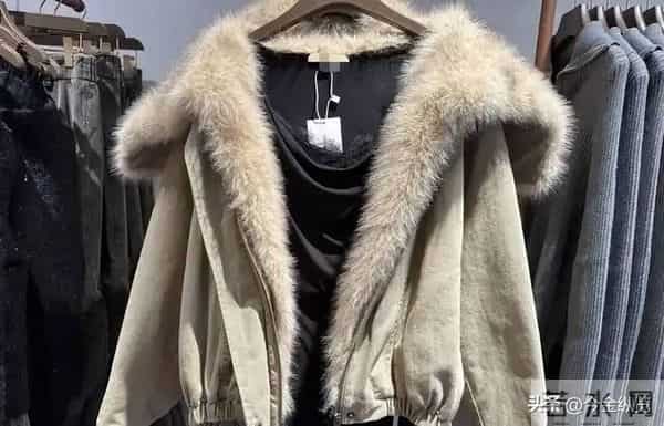 聚酯纤维“塌房”背后，竟是中国制造的“谎言”与你的“焦虑”？