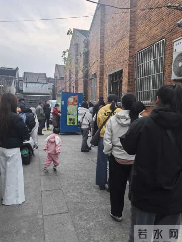 突然爆火！无锡人排队1小时！太意外