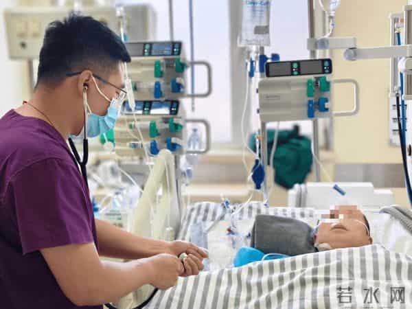 甲流离世的人飙升！医生嘱咐：服用氨氯地平时，切记不要碰这几样