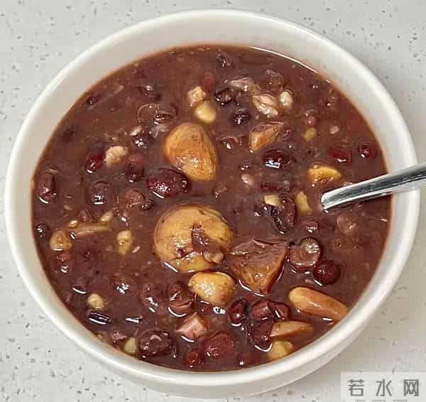 冬天口干舌燥，大雪后给孩子多补津液，清内热除心烦，舒服过寒冬