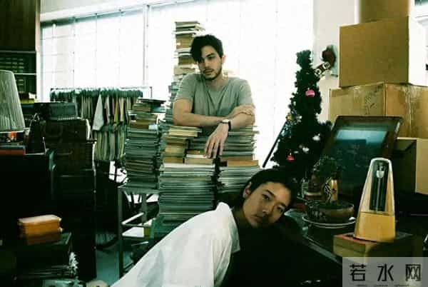 为了给女儿腾出一间书房，一个中年大叔决定“断舍离”