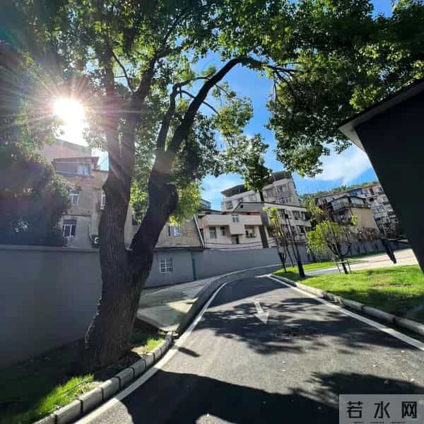 朋友圈背景图头像