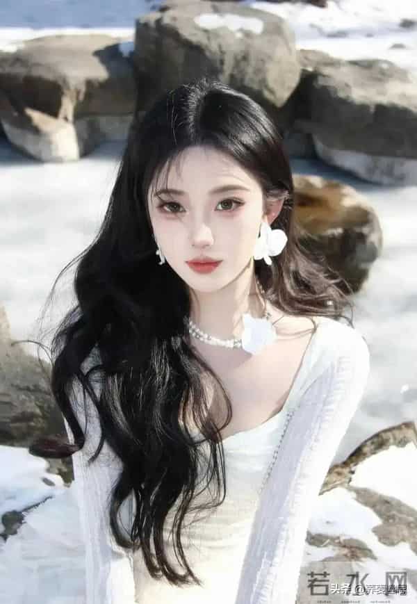 河南洛阳一校花好漂亮, 身高168cm,体重46kg 美的让人移不开眼