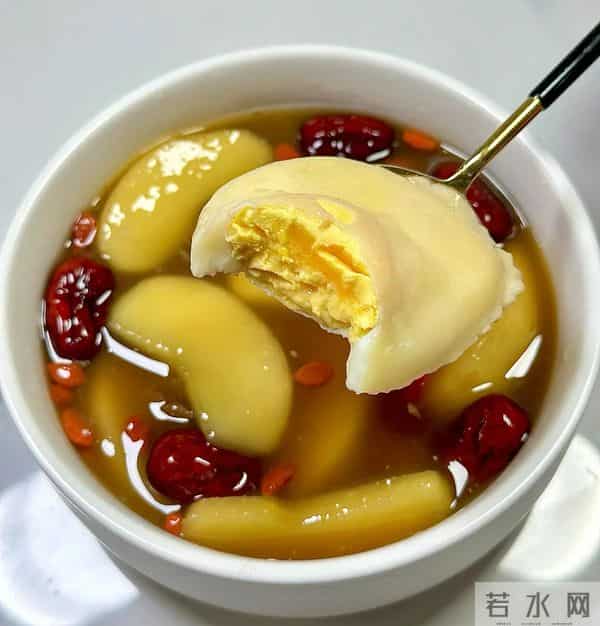 医生忠告：苹果这么吃，免疫力增强，少跑医院