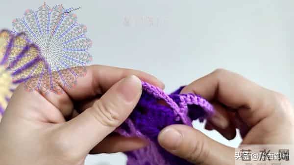 绮络抱枕：绮络花片别闲置，拼个抱枕给小章，有教程，新手也能做