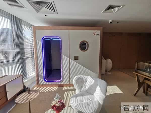 边斗地主边吸氧?沪上富豪周末新玩法,业内:有钱男人的新宠