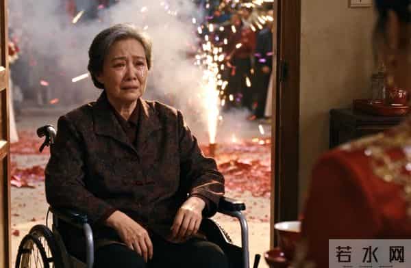 下乡时，我偷改了村花的回城名额，她含恨嫁给残疾木匠，半生愧疚