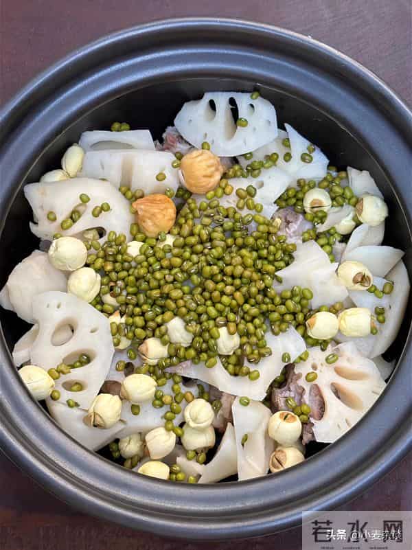 阴虚火旺，口干失眠！多吃这4样，润全身、降虚火、睡得香