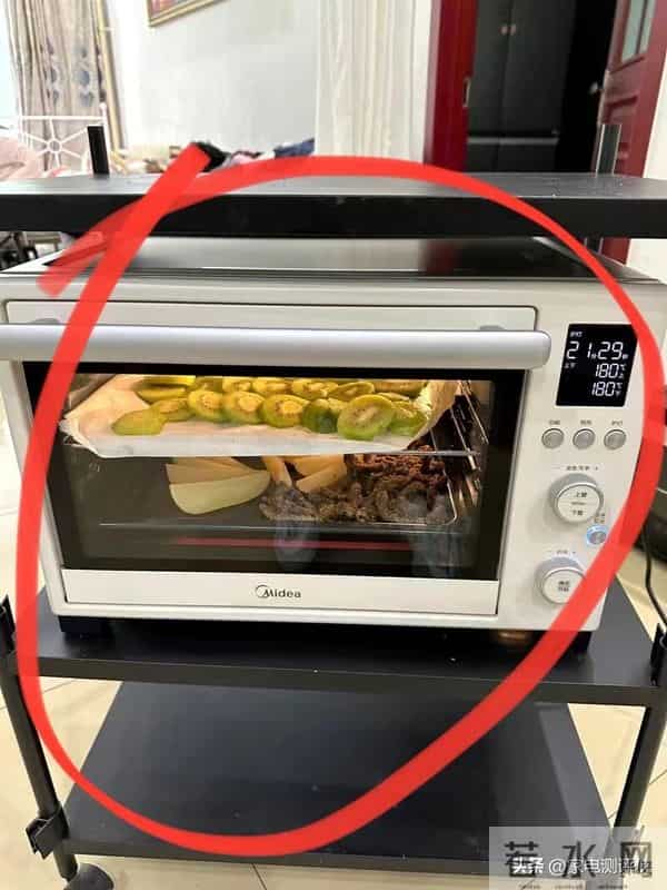 别怪我没提醒你:这5类家电,没坏也要扔掉,不然害人又害己!