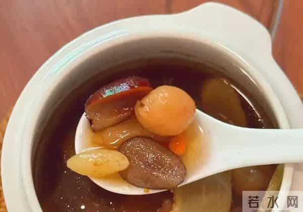 比百合降火，比银耳滋阴！3种做法煮水喝，清热消鼻炎，咳嗽没了