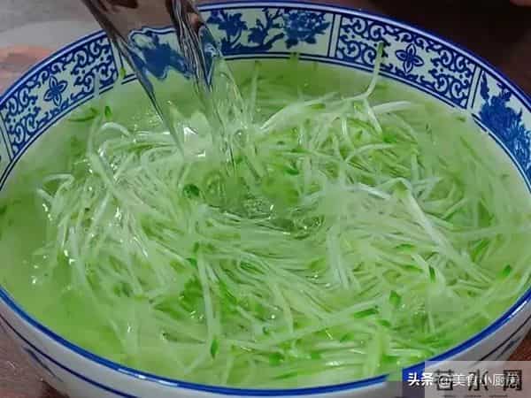 生吃杀菌，熟吃润肺，冬天使劲吃，才5毛1斤，健脾通便，强免疫生