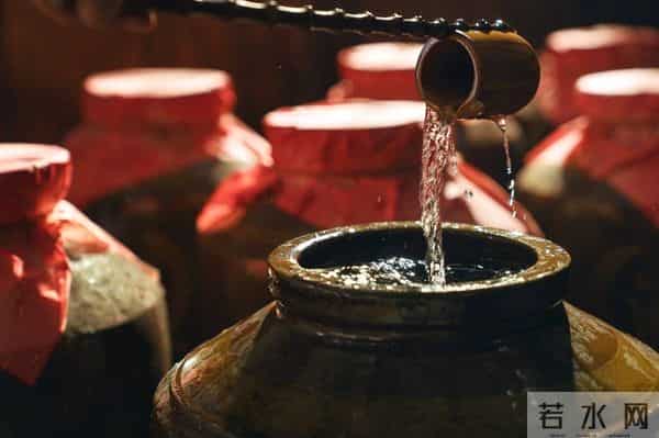 黄酒立大功！医生调查发现：常喝黄酒，或能降低2种并发症