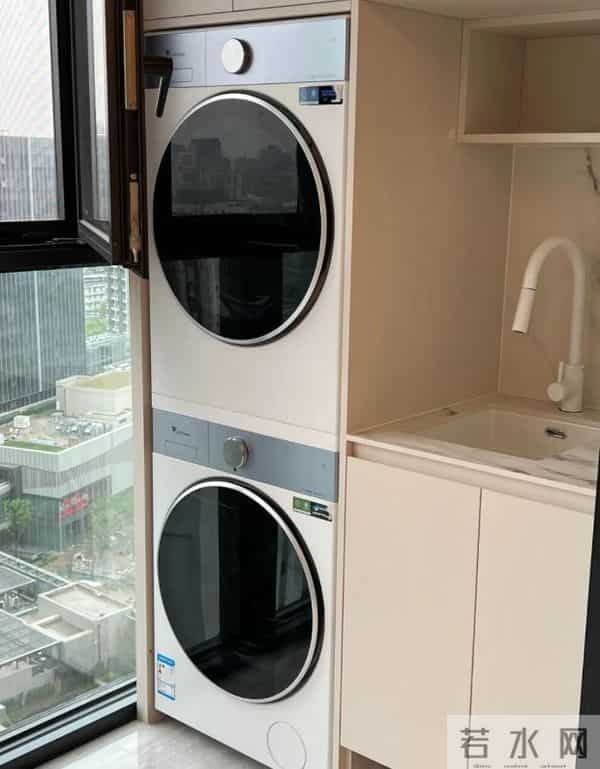 为什么年轻人都不用滚筒洗衣机了？听内行人说完，恍然大悟！