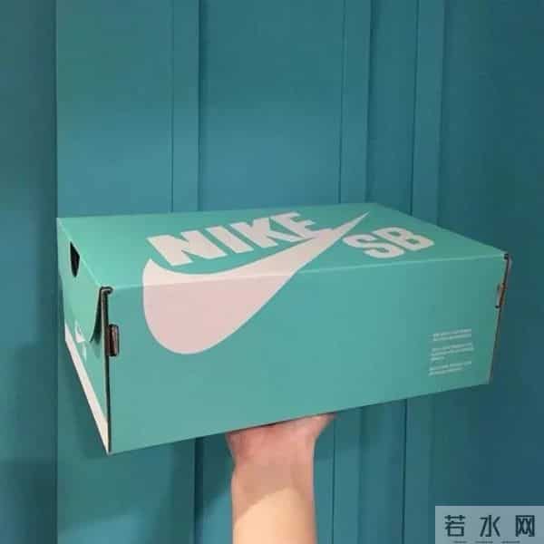 背景图 -人生不过三万天,借身皮囊下凡间