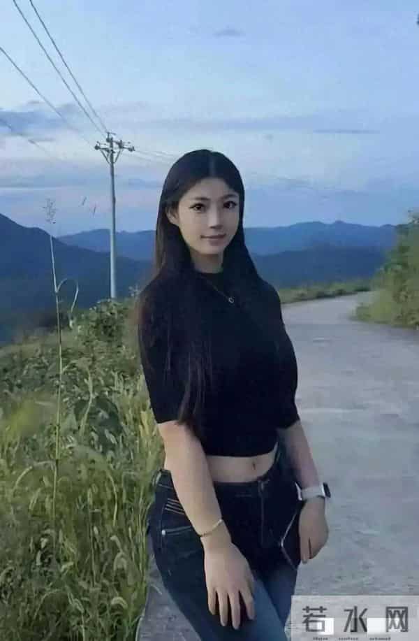 她这个身材，是目前为止，我见过最好的身形，不接受反驳