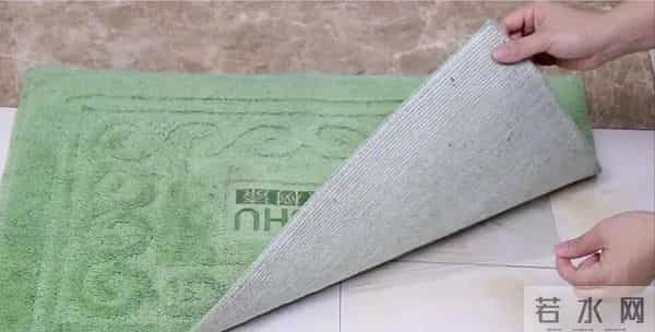 家里地垫放在大门外还是大门内？原来很多人都做错了，看完改过来