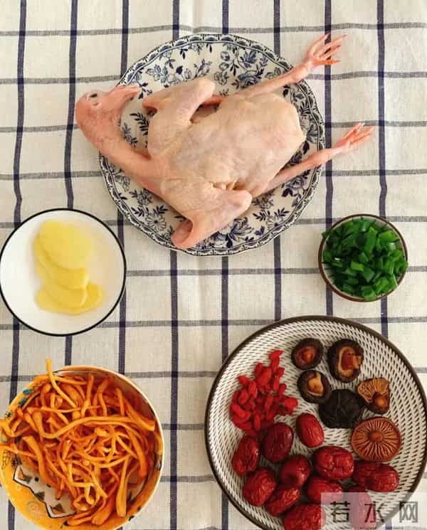 寒冬不惧冷！中老年必吃5款“暖身王”，补足阳气，手脚暖过冬