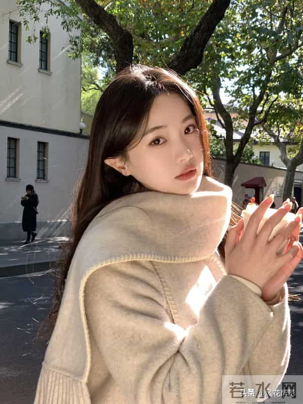 山西运城一校花 169cm身高 身材拥有黄金比例 散发迷人身材魅力