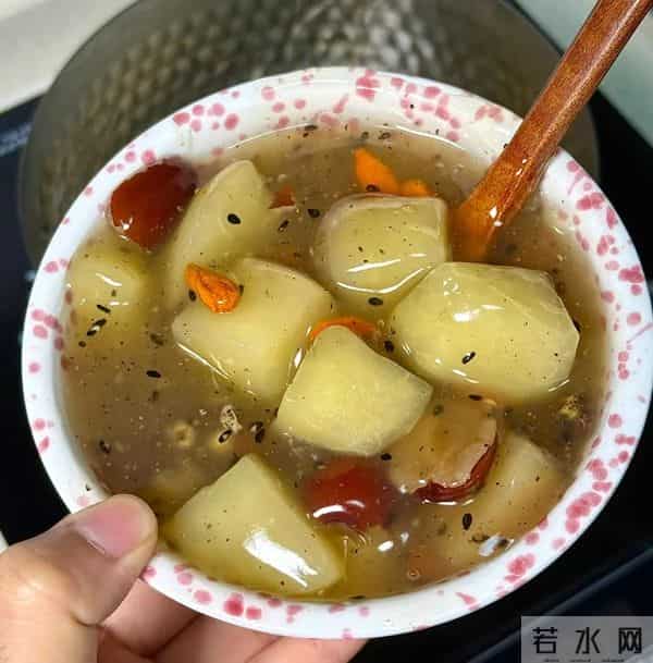 医生忠告：苹果这么吃，免疫力增强，少跑医院