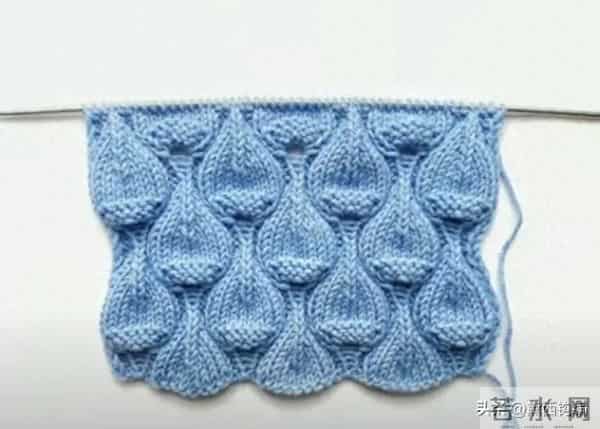 小浆果或叶子形状的棒针图案