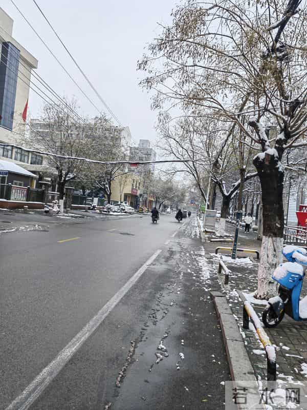 济宁要出门赏雪的抓紧了，今年天热，马上就化了。