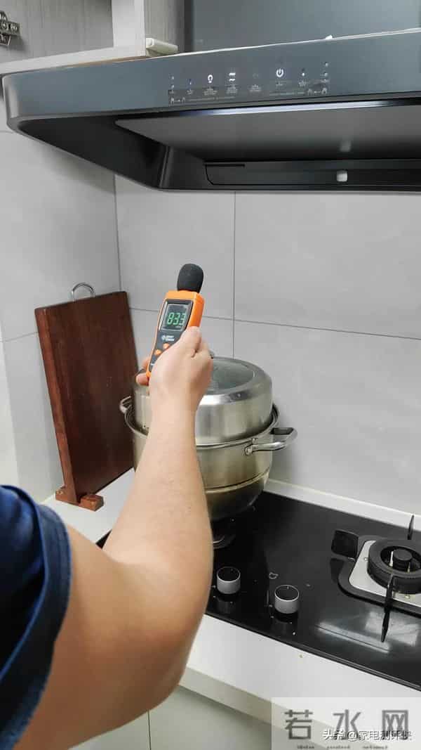 别怪我没提醒你:这5类家电,没坏也要扔掉,不然害人又害己!