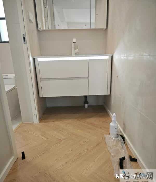 第二次被年轻人的收纳智慧惊艳到！打破常规，小家住出大格局