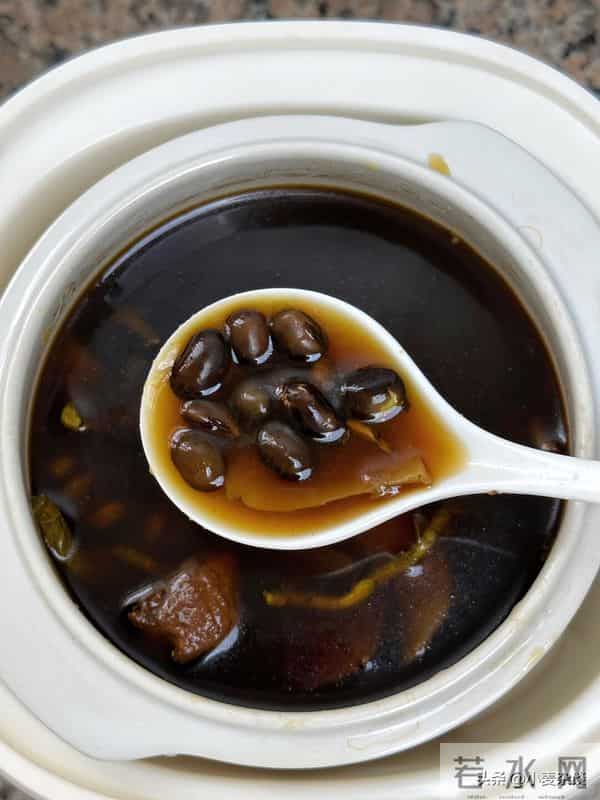 阴虚火旺，口干失眠！多吃这4样，润全身、降虚火、睡得香