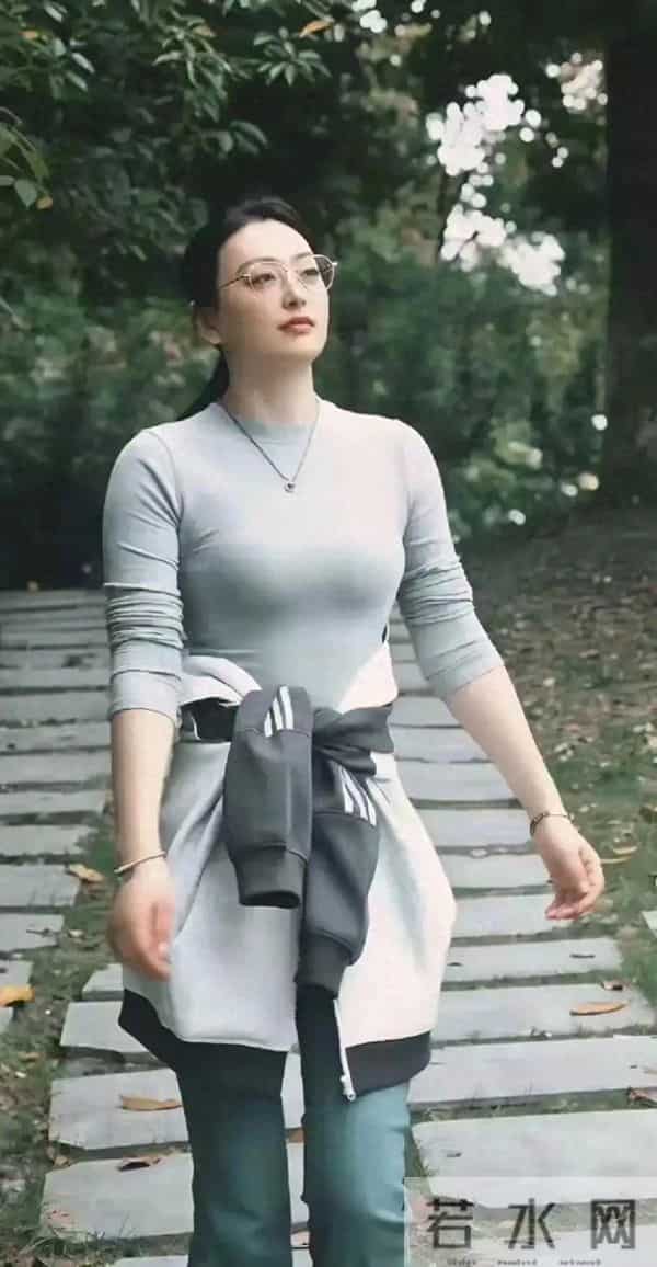 她这大体格身材，满分100分的话，你能最多打多少分