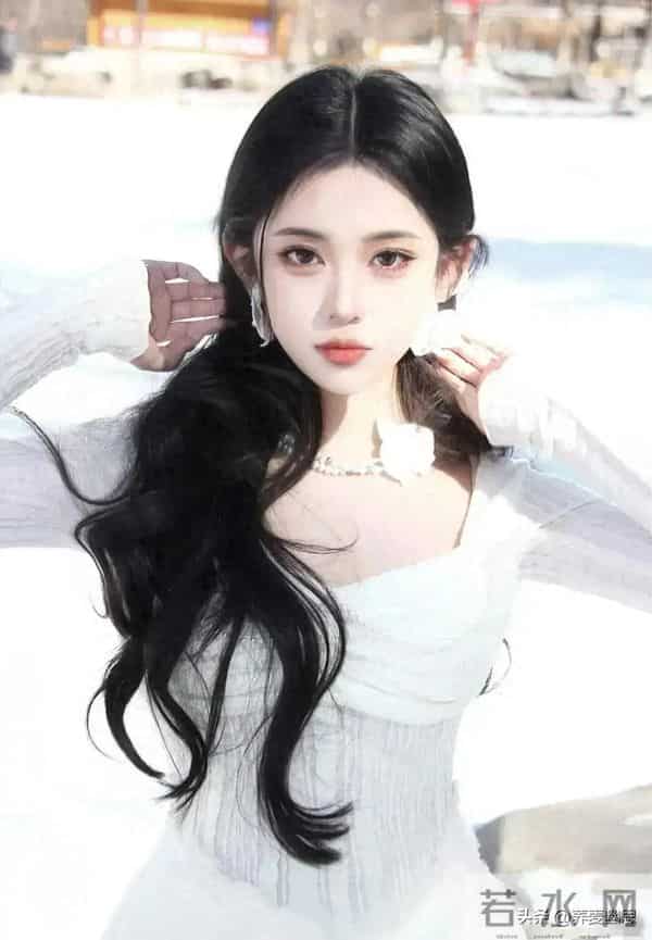 河南洛阳一校花好漂亮, 身高168cm,体重46kg 美的让人移不开眼