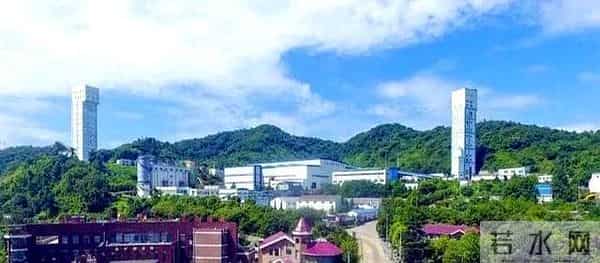 余同友《去矿上》