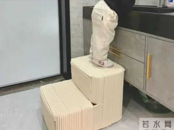 奶粉罐不要扔,在上面打几个洞放在房间里,全家人抢着用,太棒了