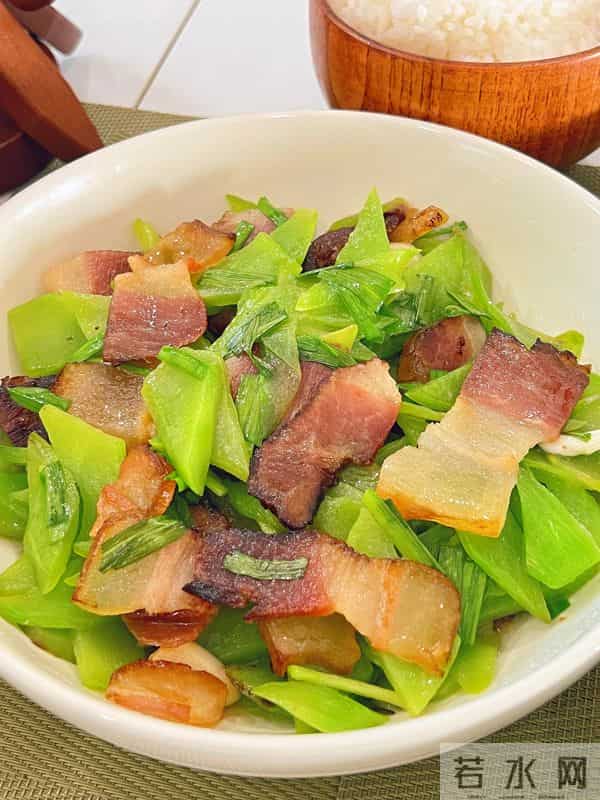 建议中老年如果不缺钱，常吃这4种“富贵菜”，提高体质健康过冬